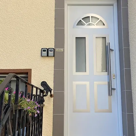 Апартаменты Haus Lowe