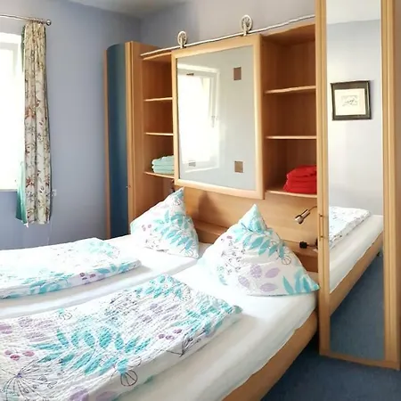 Haus Lowe * Зенхайм