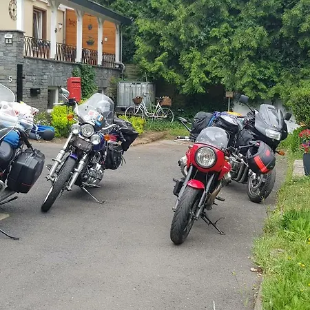 Haus Lowe * Зенхайм