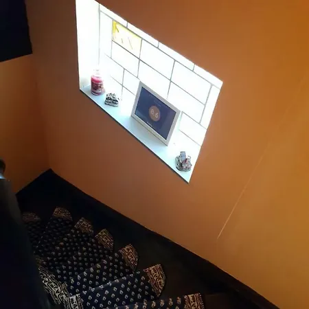 Haus Lowe Апартаменты Зенхайм